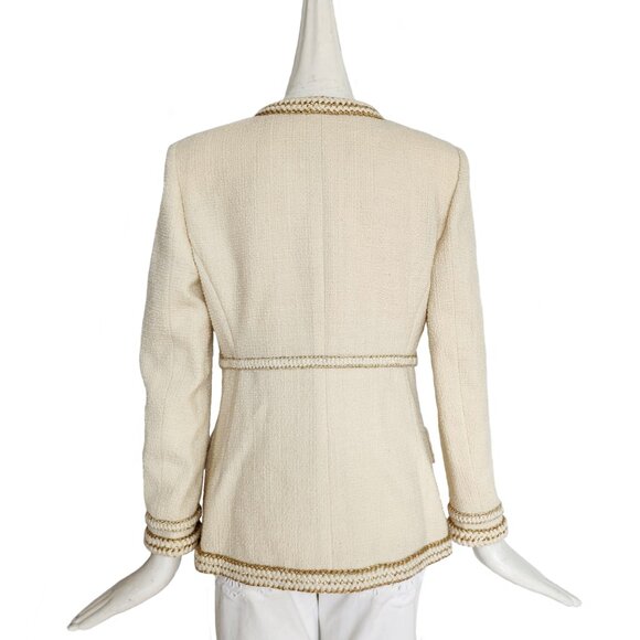 CHANEL ECRU 2017 17A PARIS COSMOPOLITE COLLECTION TWEED JACKET (40) - Picture 4 of 14